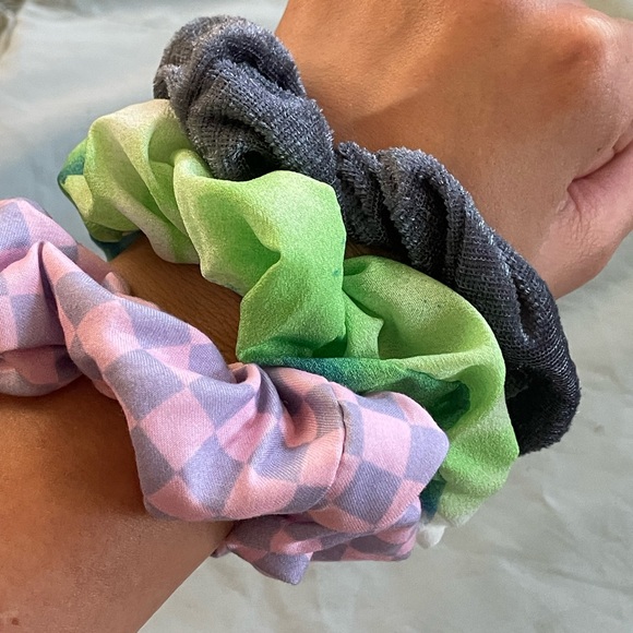 Anthropologie Hair Scrunchies Lot | Urban Outfitters Scrunchies bundle - Picture 5 of 5